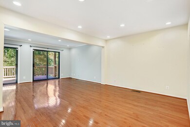 1610 Valencia Way, Reston, VA 20190 - photo 5