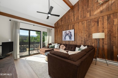 2 - 83 Meadow Lane 44-D12 pic 29