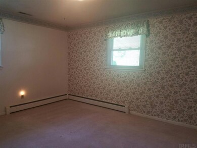 225 S Division St, Auburn, IN 46706 - photo 6