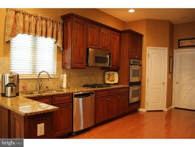 10 Gloucester St, Plainsboro, NJ 08536 - photo 3