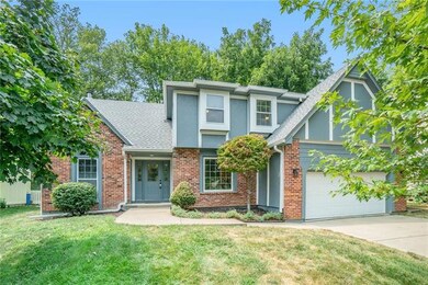 8352 Oakview Cir, Lenexa, KS 66215 - photo 3