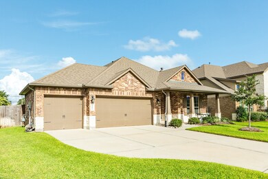 2806 S Galveston Ave, Pearland, TX 77581 - photo 4