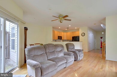 2554 Running Wolf Trail, Odenton, MD 21113 - photo 6