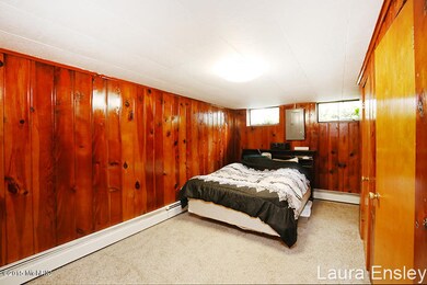 231 E Beech St, Cedar Springs, MI 49319 - photo 5