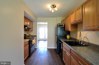 7511 Purdue Ct unit 10, Manassas, VA 20109 - photo 4