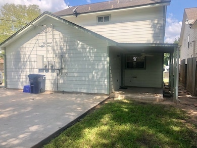 404 Peach St unit 1, Tomball, TX 77375 - photo 3