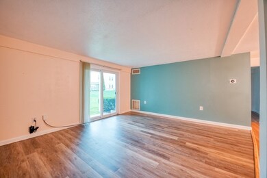 3 Post Oak Ln unit 4, Natick, MA 01760 - photo 5