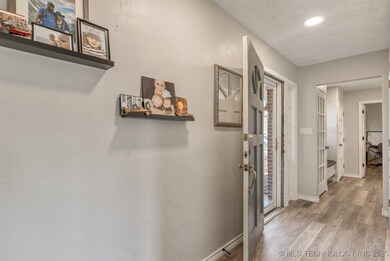 601 SE 14th St, Pryor, OK 74361 - photo 7