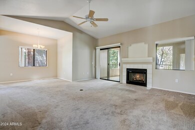 002_Living Room