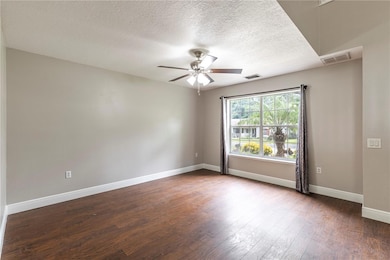 411 S Cobble Ct, Mount Dora, FL 32757 - photo 4