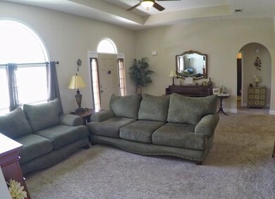 211 S Beckingham Dr, Brunswick, GA 31525 - photo 3