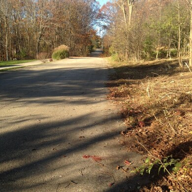 2580 Knapp St NE, Grand Rapids, MI 49505 - photo 2