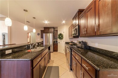 510 Robert Ln, Alamo, TX 78516 - photo 5