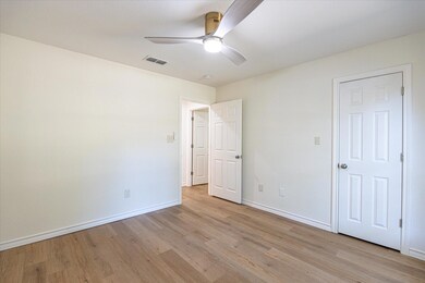 5012 Seminole Dr, Granbury, TX 76049 - photo 7