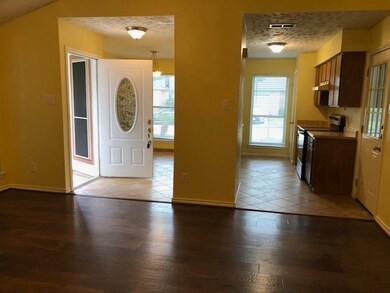 7830 Winehill Ln, Houston, TX 77040 - photo 5