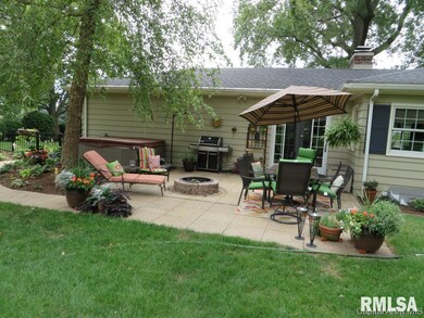 6 Bellevue Dr, Jacksonville, IL 62650 - photo 4