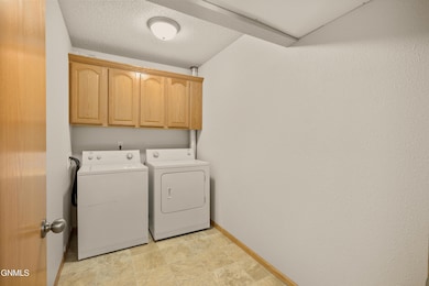 4040 Mckenzie Dr SE unit 1, Mandan, ND 58554 - photo 7