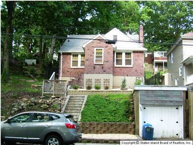 33 Rugby Ave, Staten Island, NY 10301 - photo 5