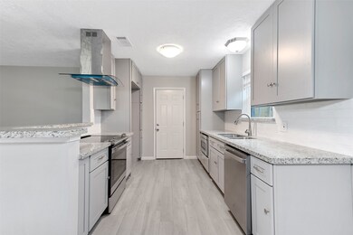 11411 Kirkvalley Dr, Houston, TX 77089 - photo 7