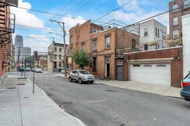 197 Lark St, Albany, NY 12210 - photo 5