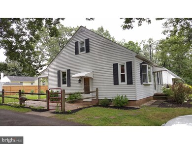 610 Hickory Ave, Telford, PA 18969 - photo 2