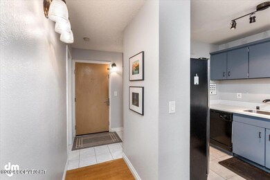 06-Entryway_IMG_1933_SSW