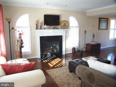 913 George Ave, Essex, MD 21221 - photo 3