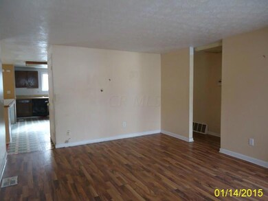 826 Orchard Glen Ct, Columbus, OH 43228 - photo 3