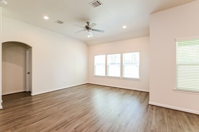 17686 Cedar Crest Dr, Conroe, TX 77306 - photo 4