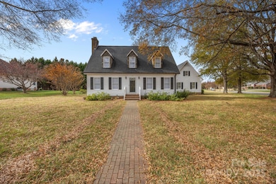 103 Hampshire Ct, Salisbury, NC 28144 - photo 2