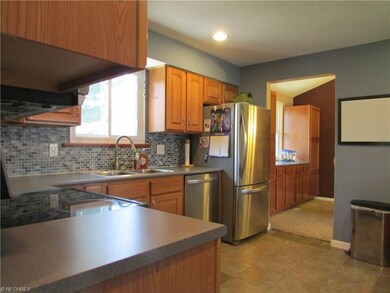 Stainless Appliances & Double Oven