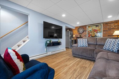 8 Birch Ln unit A, East Haven, CT 06513 - photo 5