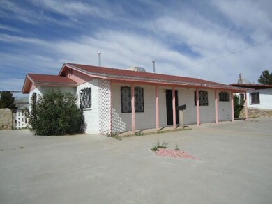 1121 Del Monte St, El Paso, TX 79915 - photo 2