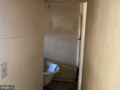 2002 Wilhelm St, Baltimore, MD 21223 - photo 3