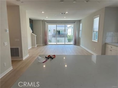 105 Pattern, Irvine, CA 92618 - photo 5