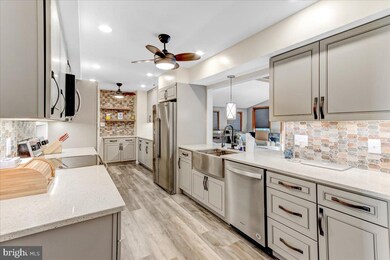 6639 Park Hall Dr, Laurel, MD 20707 - photo 4