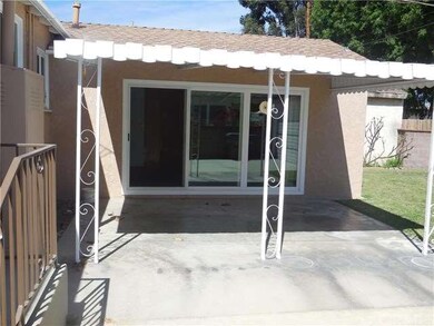 5628 Verdura Ave, Lakewood, CA 90712 - photo 4