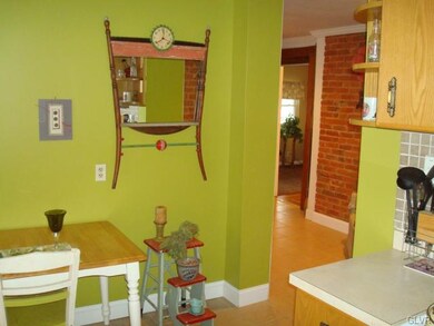 201 E Garrison St, Bethlehem, PA 18018 - photo 3