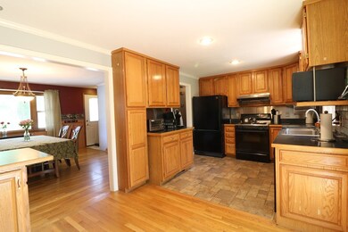306 Chestnut St, Randolph, MA 02368 - photo 5