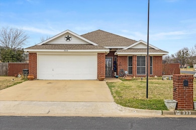 333 Beaumont Dr, Weatherford, TX 76086 - photo 4