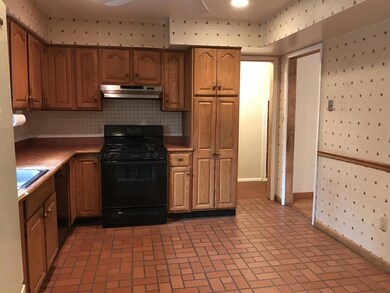 45 Tanglewood Rd, Middletown, NJ 07748 - photo 5