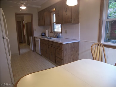 1775 Braeburn Park Dr, Euclid, OH 44117 - photo 7