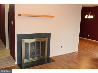 17B E Daisy Ln unit B, Mount Laurel, NJ 08054 - photo 3