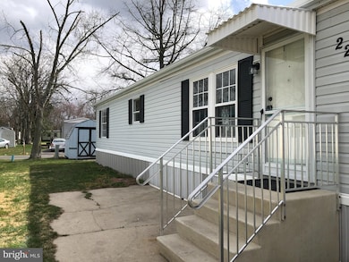 220 Nevada Ave, Williamstown, NJ 08094 - photo 2