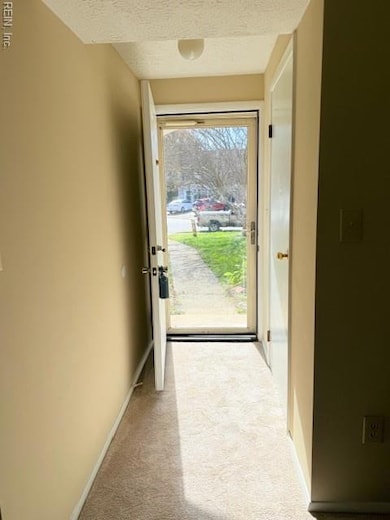 25 Christine Ct, Hampton, VA 23666 - photo 4