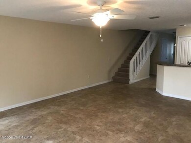 2990 S. Fiske Blvd., J3, greatroom 2