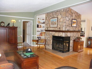 115 Wynding Way, Milford, PA 18337 - photo 4