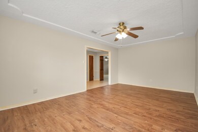 Dining/flex room possibilities