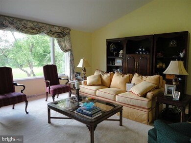 13007 Heil Manor Dr, Reisterstown, MD 21136 - photo 4