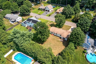 10 Concord Dr, Easthampton, MA 01027 - photo 6